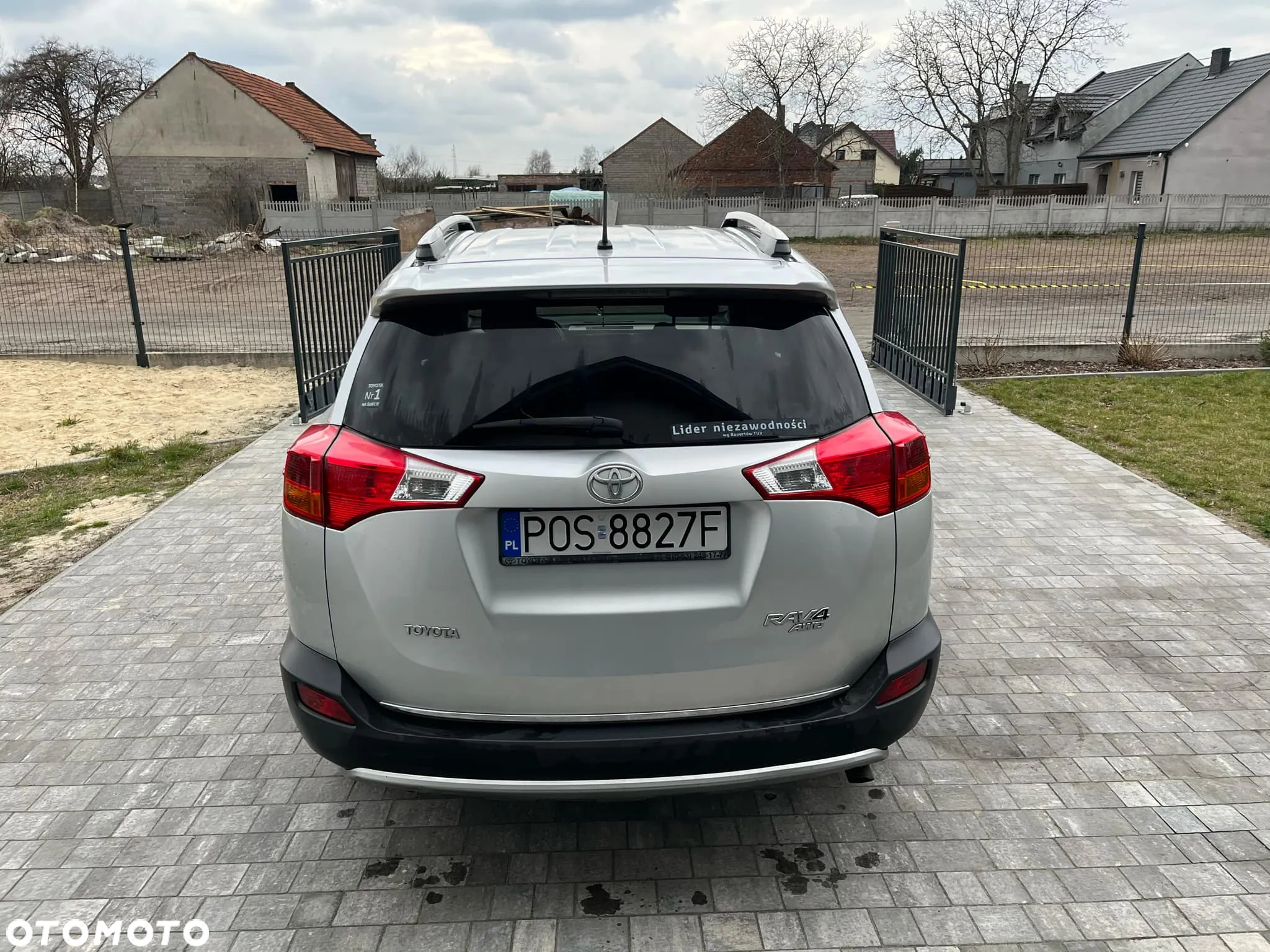 Toyota RAV4 - 6