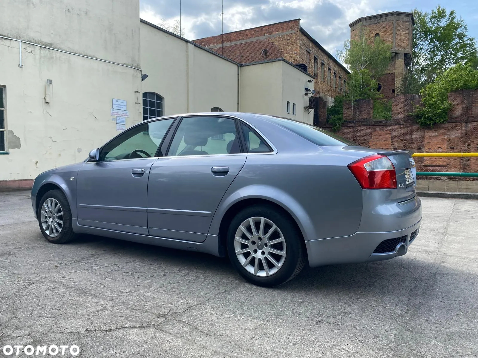 Audi A4 2.4 - 10
