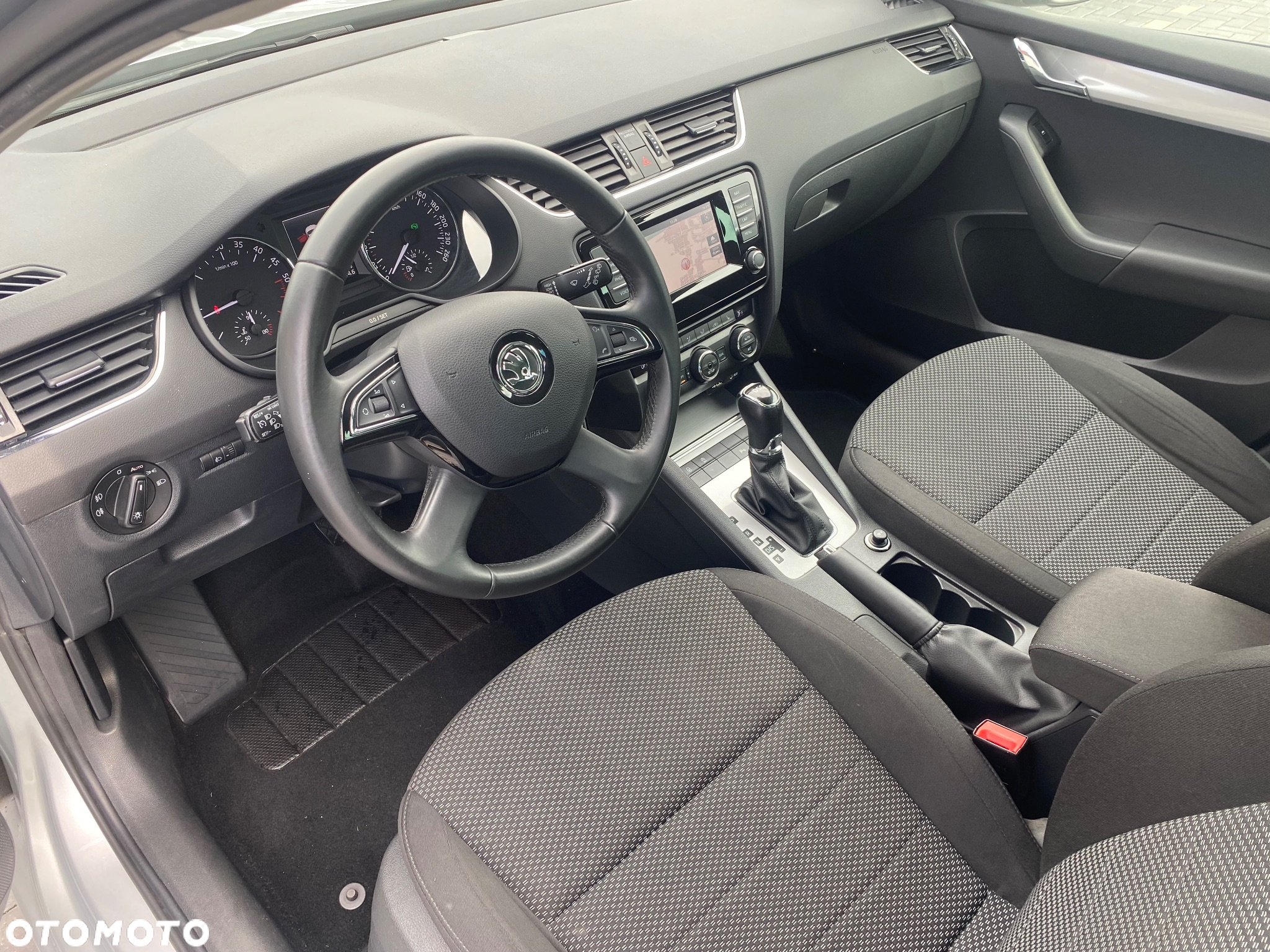Skoda Octavia 1.6 TDI Ambition DSG - 5