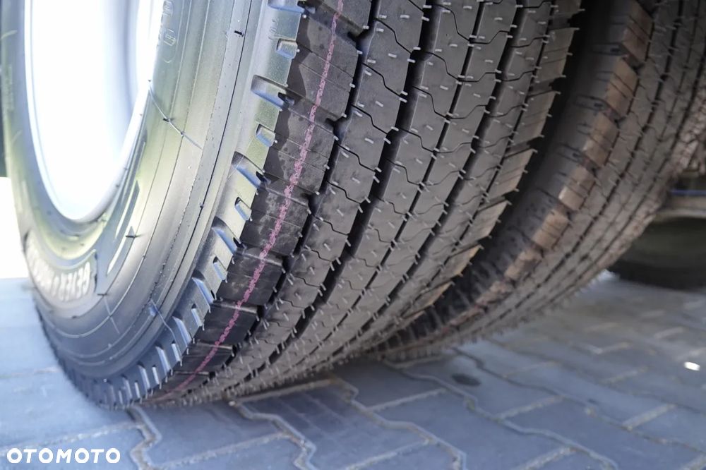 MAN TGX 18.440 / 2017 / OPONY 100 % / EURO 6 / - 21