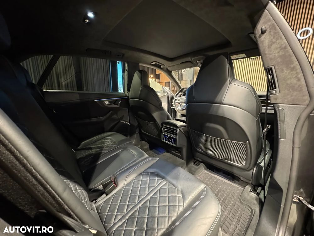Audi SQ8 4.0 TFSI quattro Tiptronic - 30