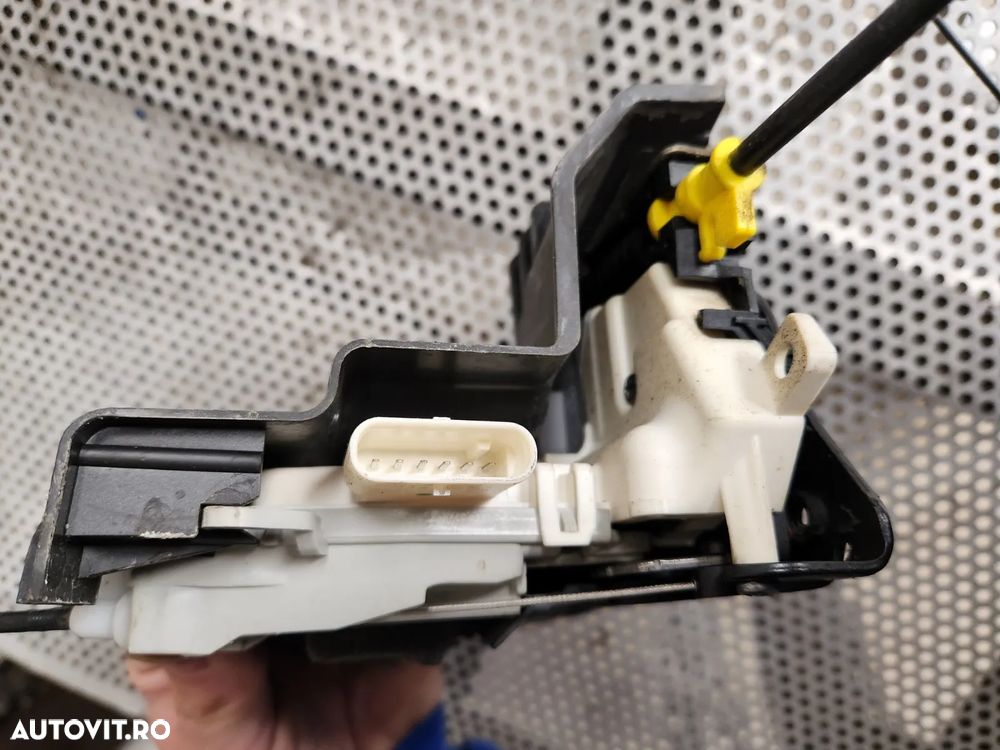 Broasca Blocator Incuietoare Usa Stanga Dreapta Fata Spate Audi A8 D4 4H An 2010-2011-2012-2013-201 - 6