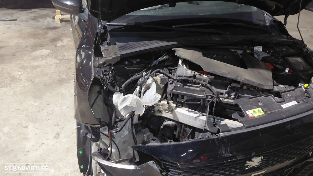 Peugeot e208 para peças - 5