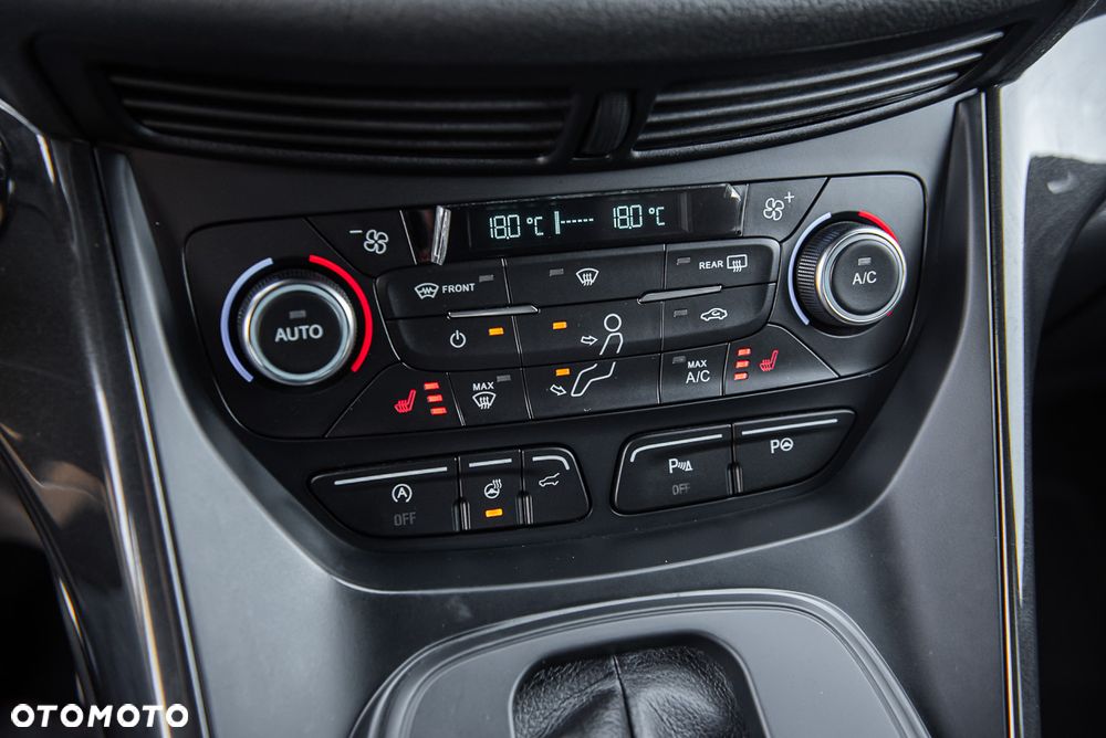 Ford Kuga 2.0 TDCi 4x4 ST-Line - 25