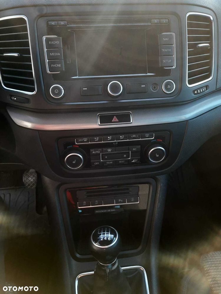 Volkswagen Sharan - 5
