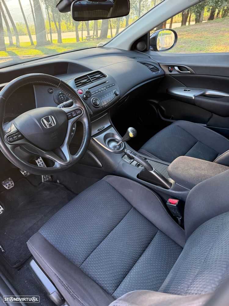 Honda Civic 1.4 i-VTEC Comfort - 11