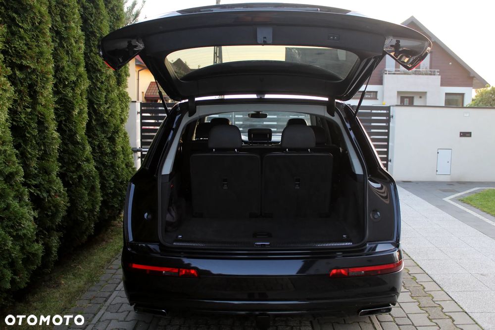 Audi Q7 3.0 TFSI Quattro Tiptr - 24