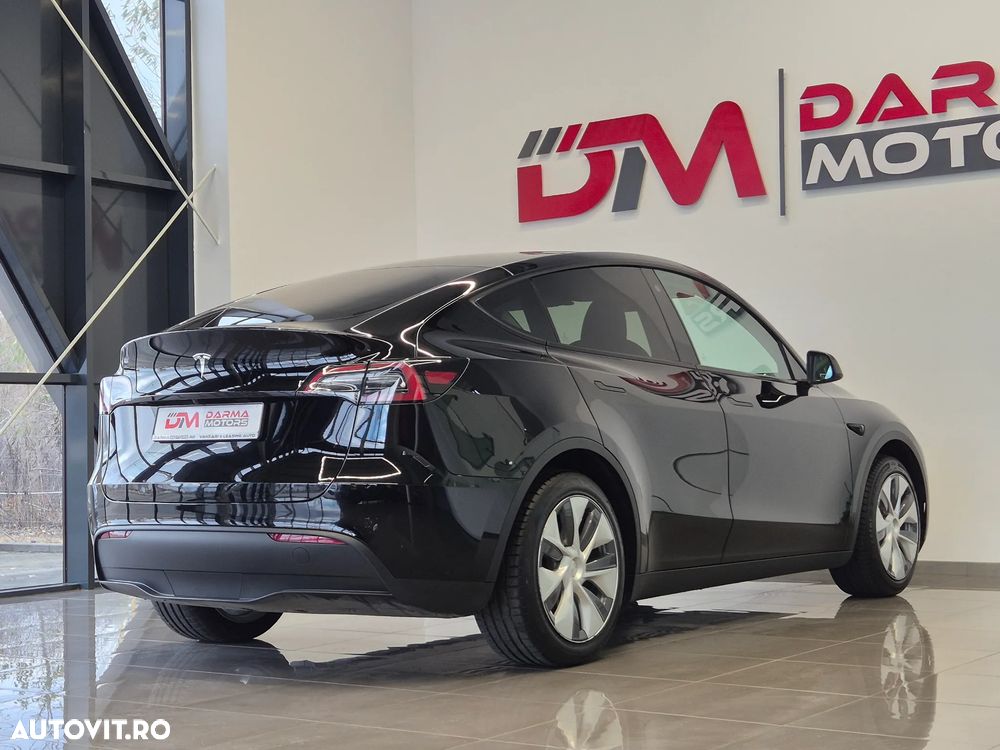 Tesla Model Y RWD - 5