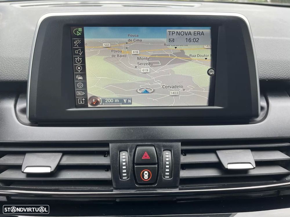 BMW 218 Active Tourer d Line Sport - 38