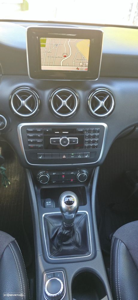 Mercedes-Benz A 180 CDi BE AMG Line - 6