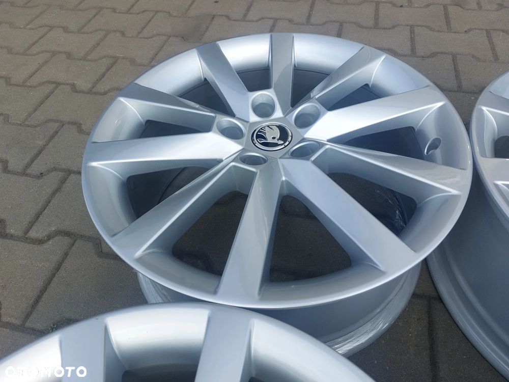 SKODA SUPERB FELGI ALUFELGI OE 5E0601025Q 7.5J ET51 R18 5X112 JAK NOWE - 6