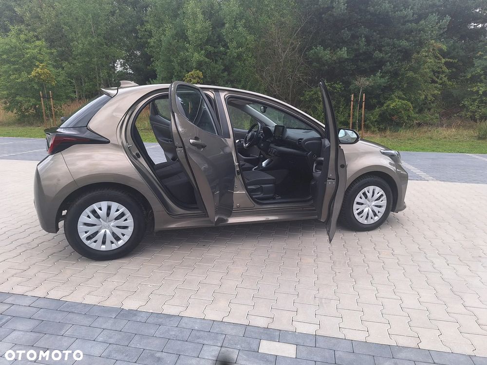 Toyota Yaris 1.5 VVT-i Comfort - 24