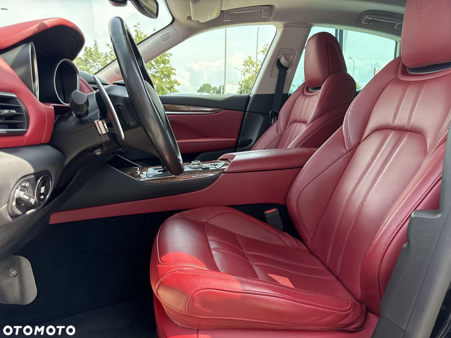 Maserati Levante Essence - 12