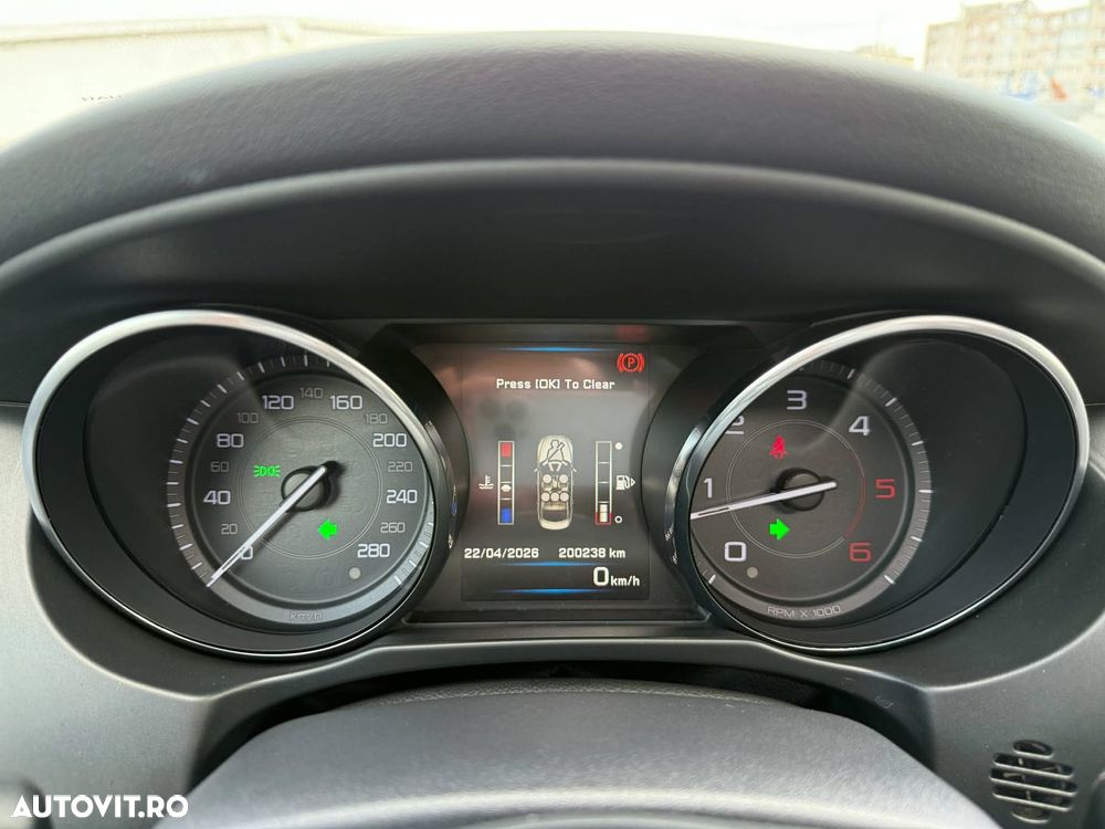 Jaguar XE 2.0 R-Sport - 12