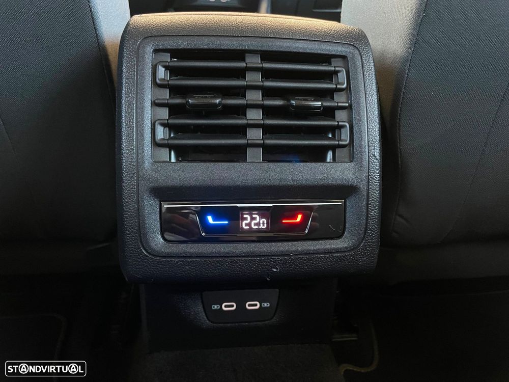 VW Golf Variant 1.5 eTSI OPF DSG Life - 12