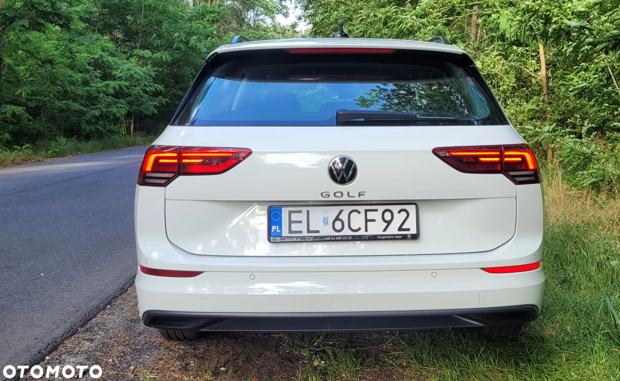 Volkswagen Golf VIII 1.0 TSI Life - 2