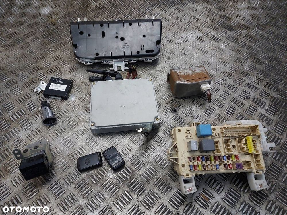 ZESTAW STARTOWY STACYJKA TOYOTA COROLLA VERSO II 2.0 D4D 89661-0F010 - 12