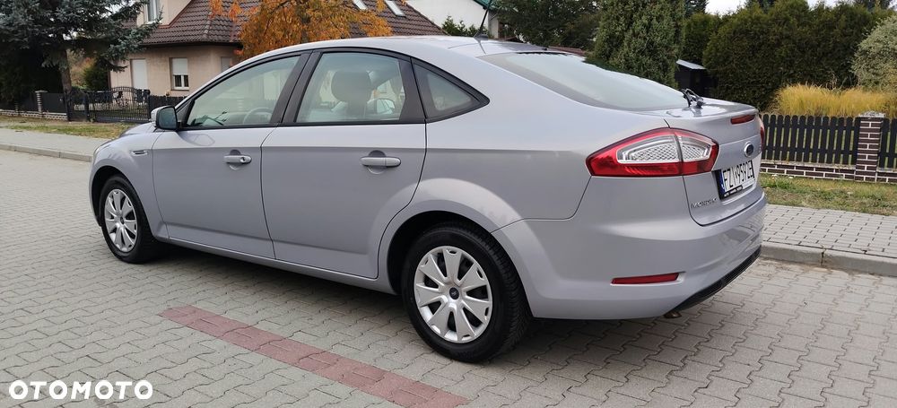Ford Mondeo 2.0 TDCi Ghia - 5