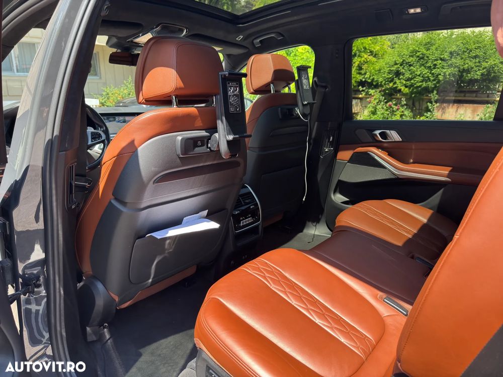 BMW X7 - 26