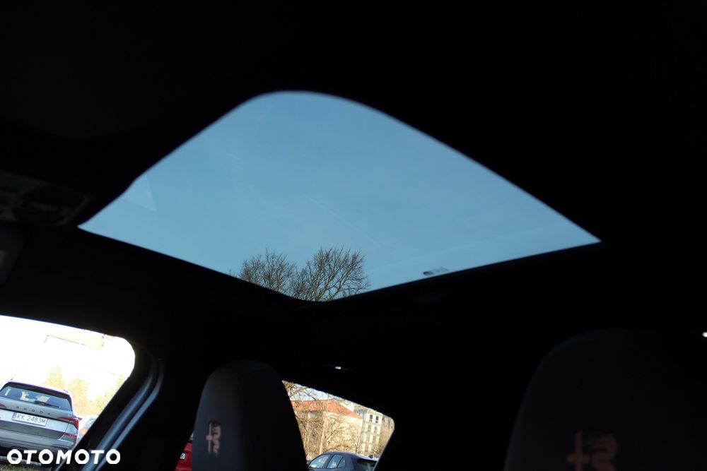 Alfa Romeo Junior 1.2 mHEV Ibrida Intensa Q4 eDCT - 6