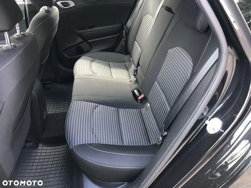 Kia Ceed 1.5 T-GDI L - 11