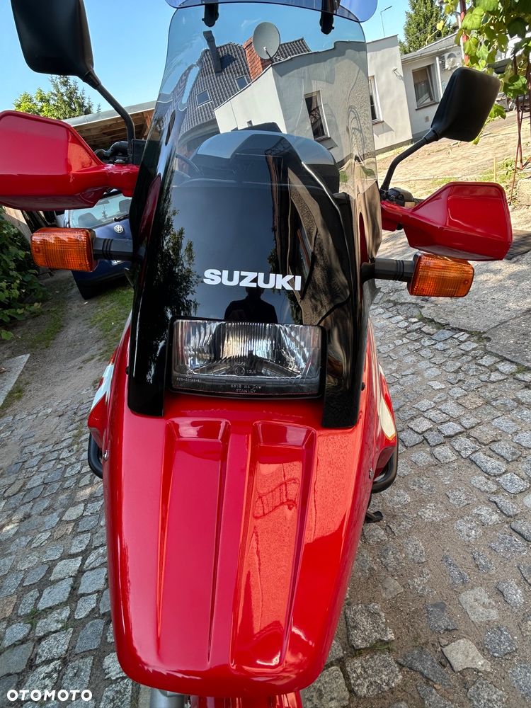 Suzuki DR - 20