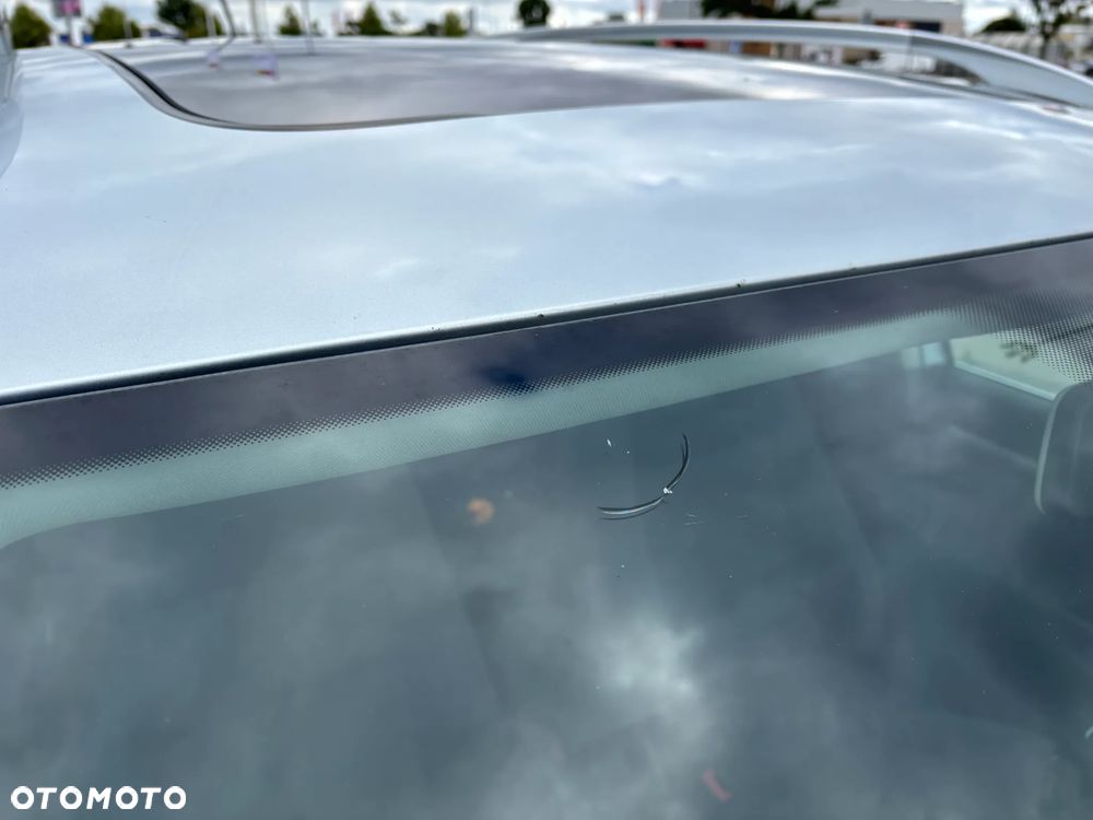 Volkswagen Golf V 1.9 TDI DPF BlueMot Comfortline - 8