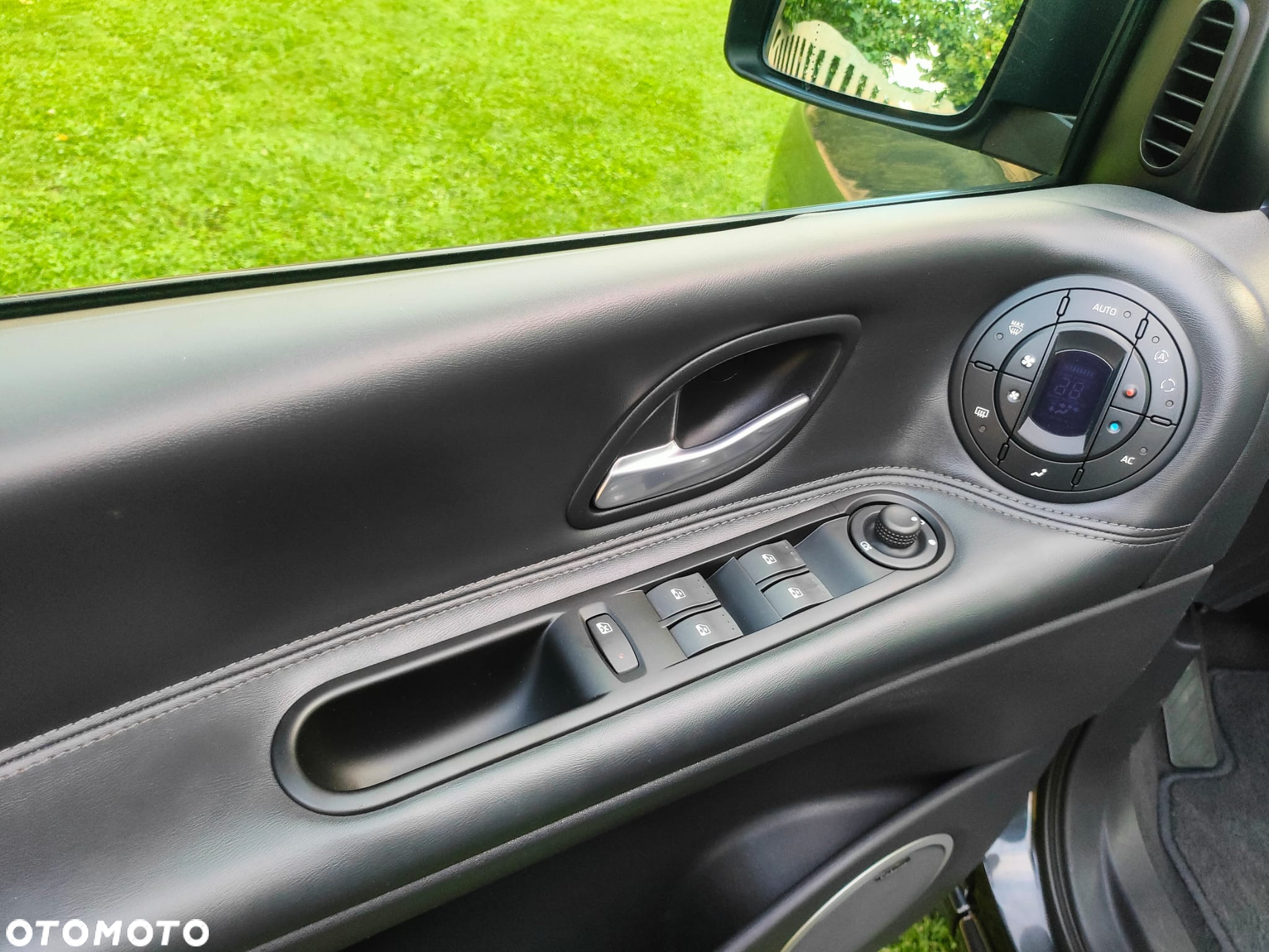 Renault Espace 2.0 Initiale - 32