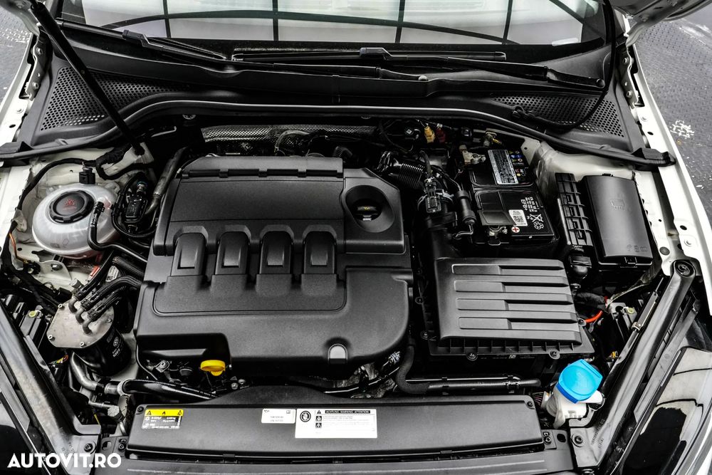 Volkswagen Golf 1.6 TDI Trendline - 26