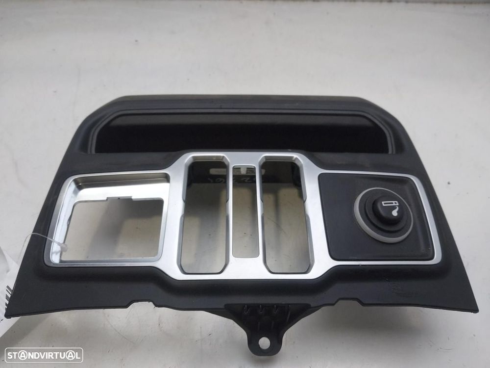 EMBELIZADOR JEEP WRANGLER - 1