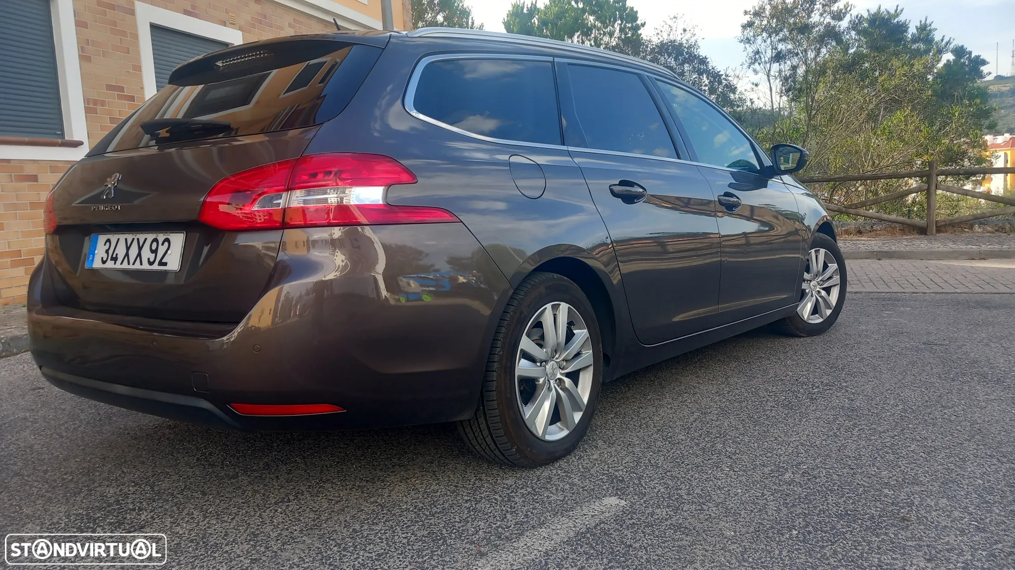 Peugeot 308 SW 1.6 BlueHDi Allure - 10