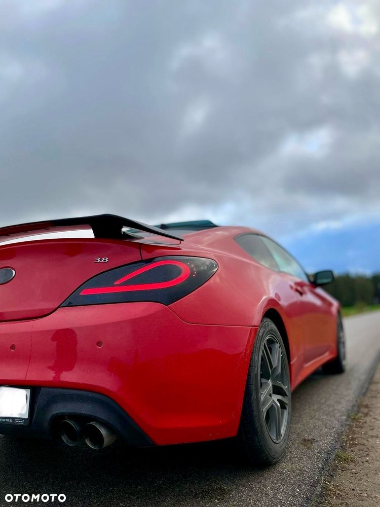 Hyundai Genesis Coupe 3.8 V6 Executive - 1
