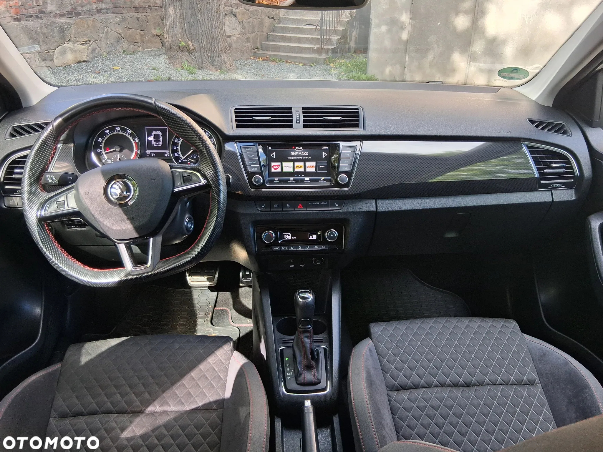 Skoda Fabia 1.4 TSI DSG R5 - 15