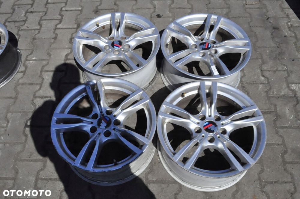 F30 F32 F34 F36 FELGI ALUMINIOWE 18 5X120 M-PAKIET 8 I 8,5 - 1