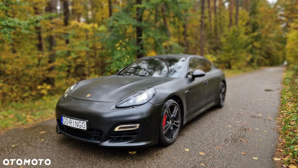 Porsche Panamera GTS - 1