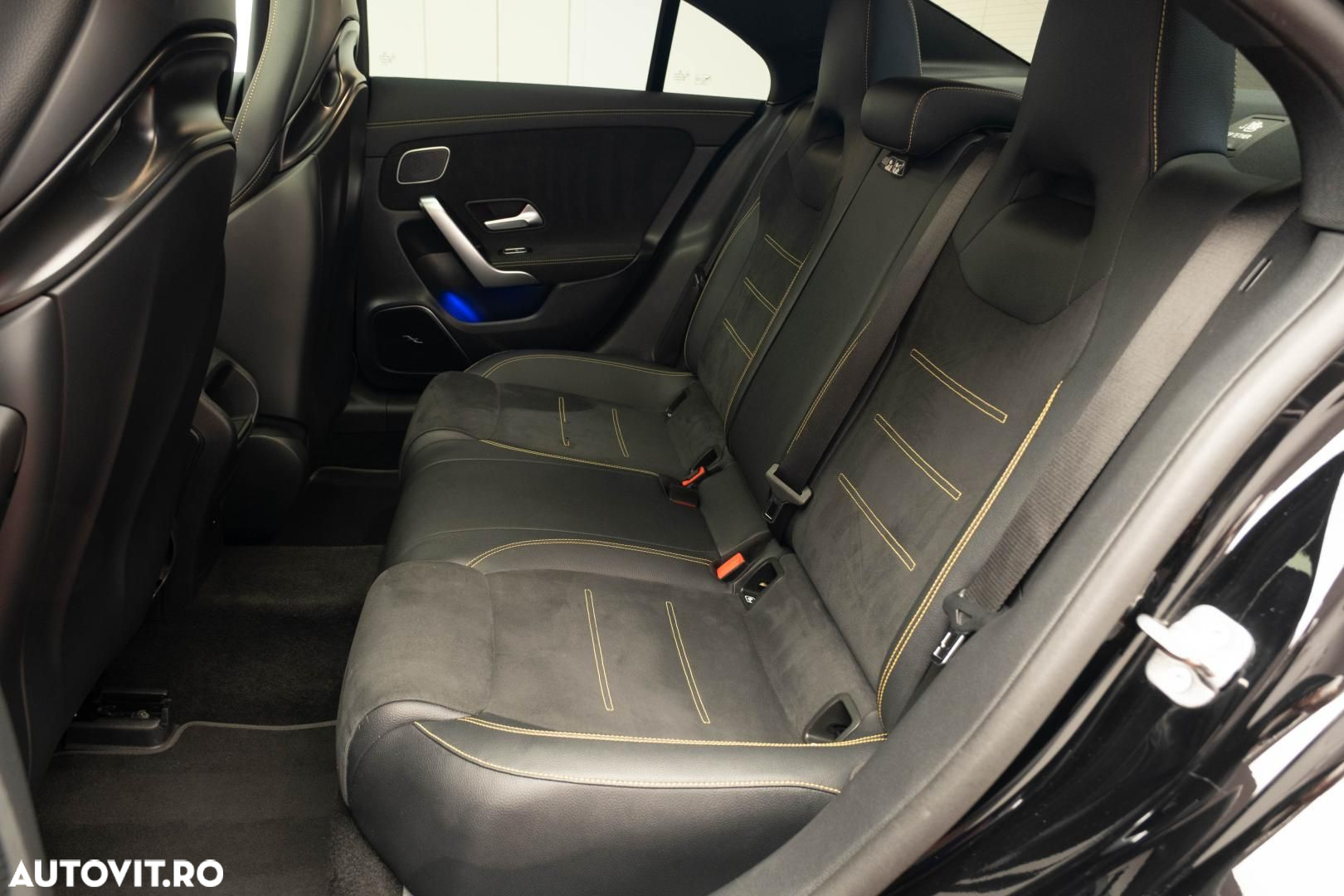 Mercedes-Benz CLA - 13