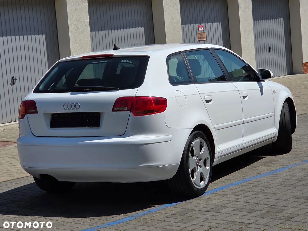 Audi A3 Sportback 1.9 TDI DPF Ambiente - 12