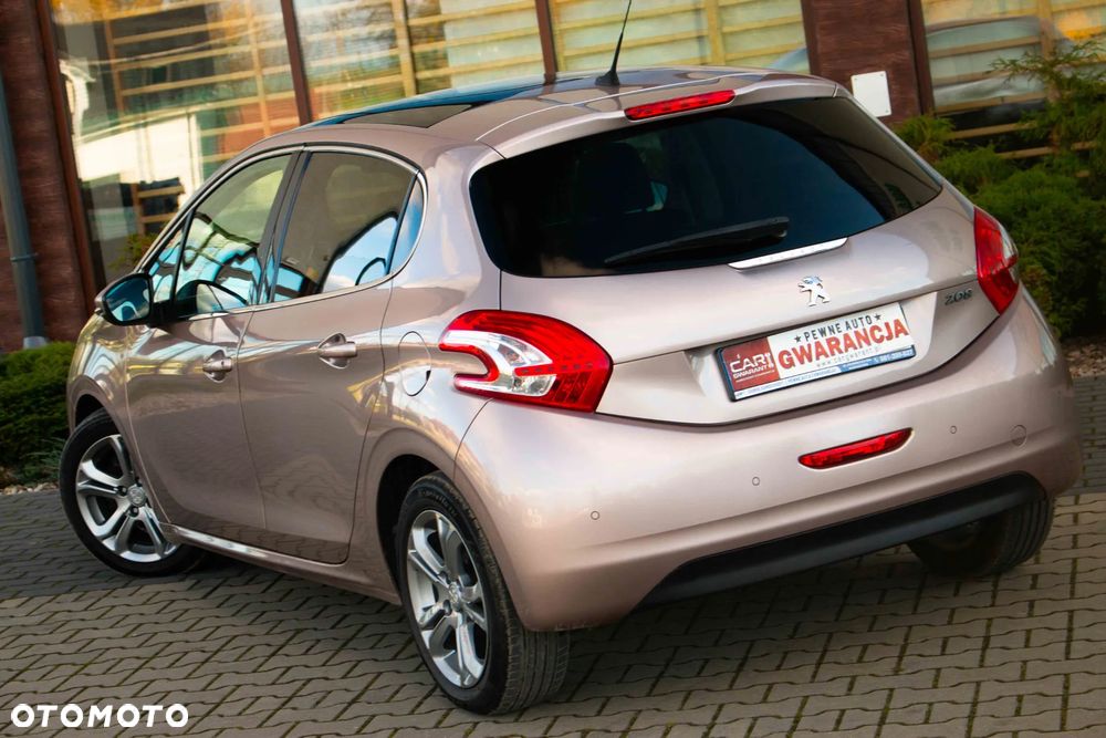 Peugeot 208 1.2 VTi Business Line - 11