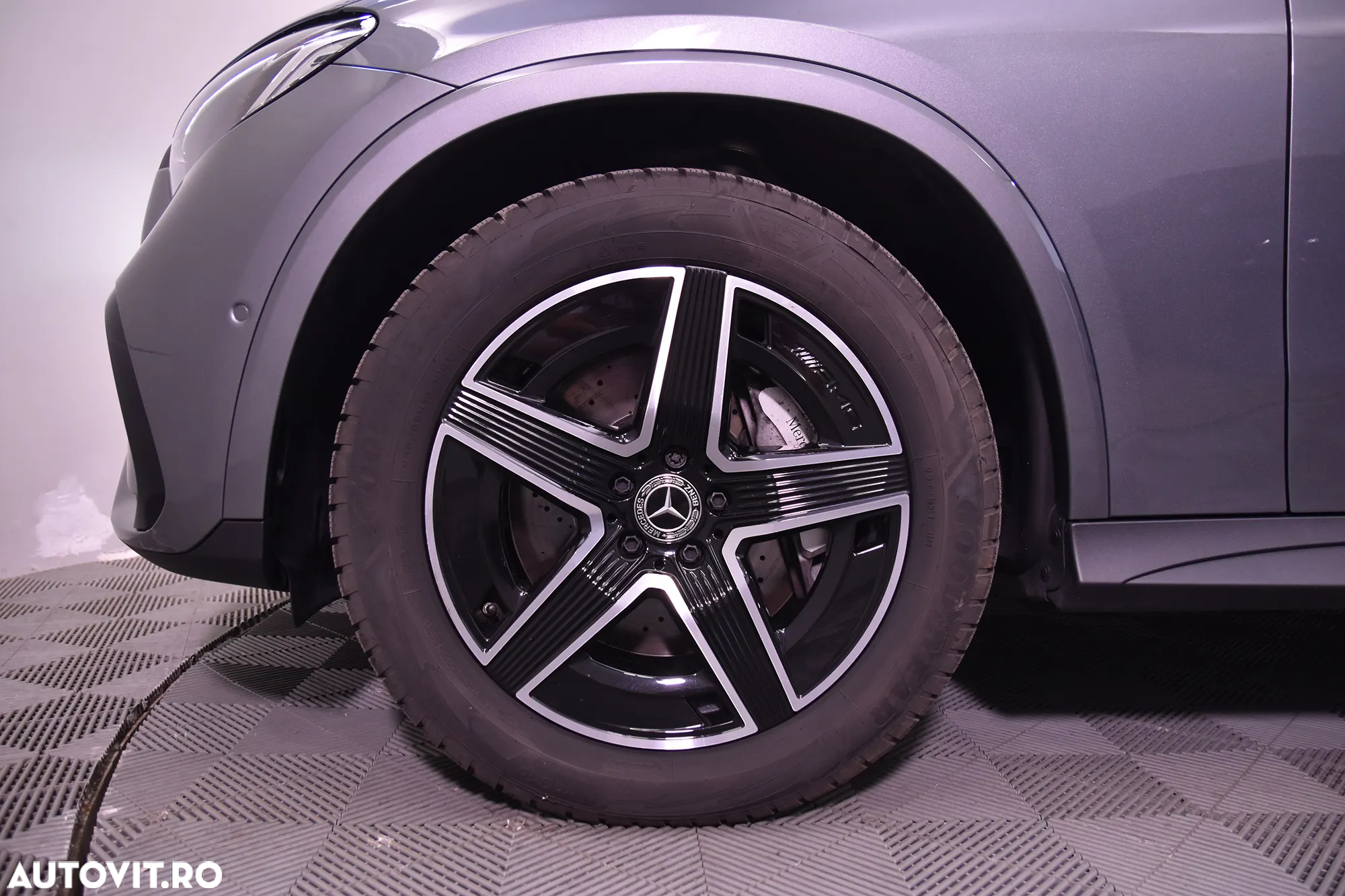 Mercedes-Benz GLC - 13