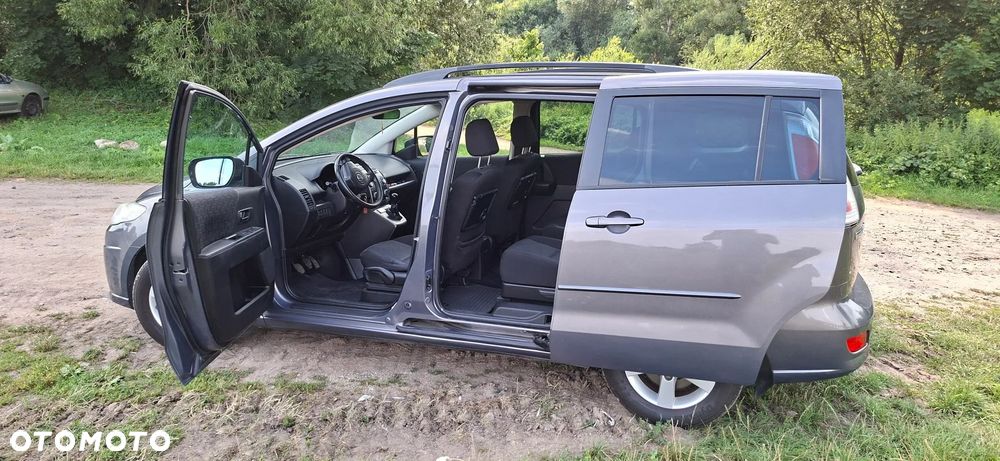 Mazda 5 - 6