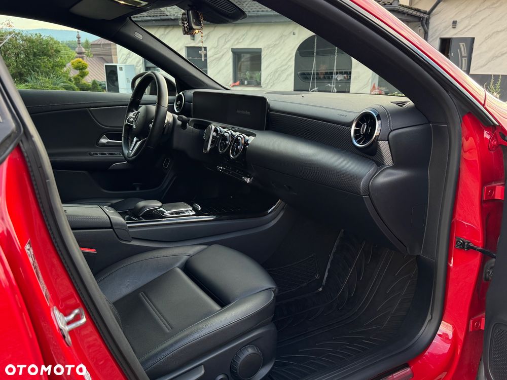 Mercedes-Benz CLA 200 d Edition 1 8G-DCT - 19