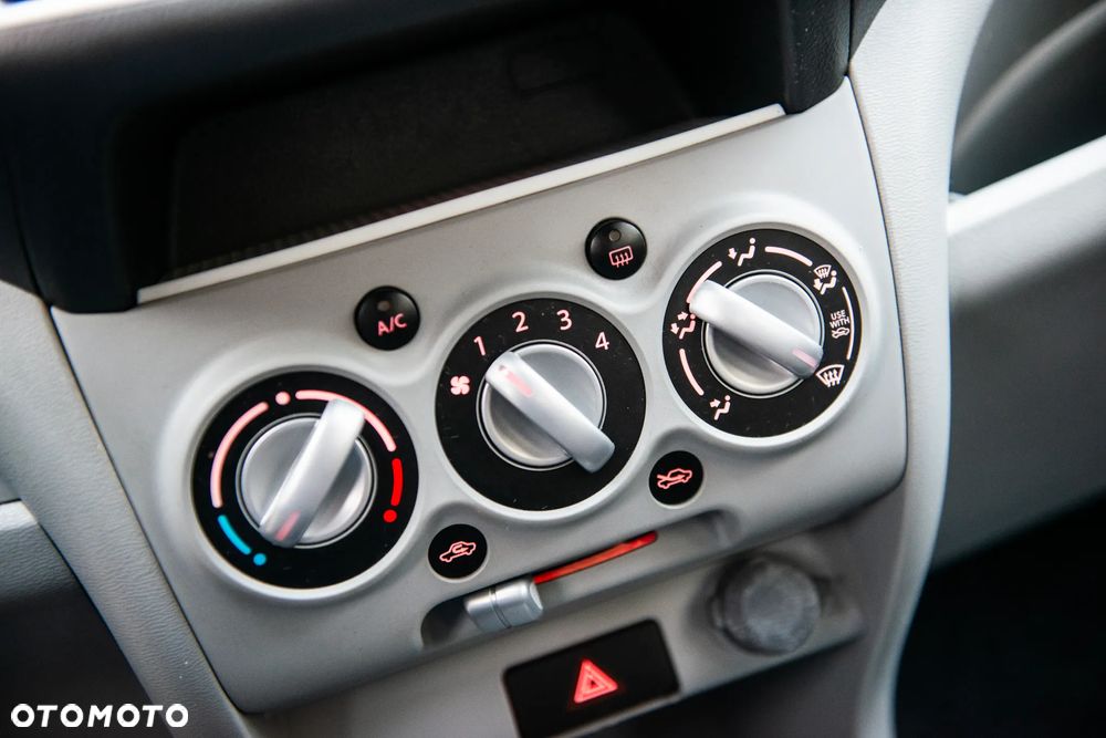 Suzuki Alto 1.0 Comfort City - 31