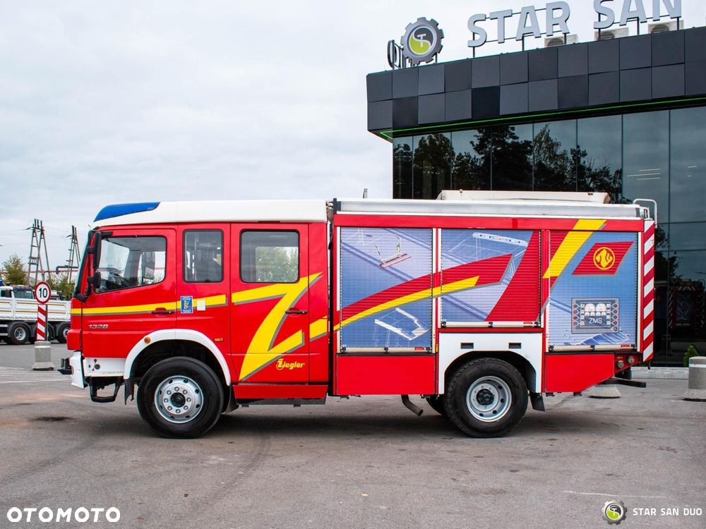 Mercedes-Benz ATEGO 1328 4x4 ZIEGLER LF 20/16 Straż pożarna - 9