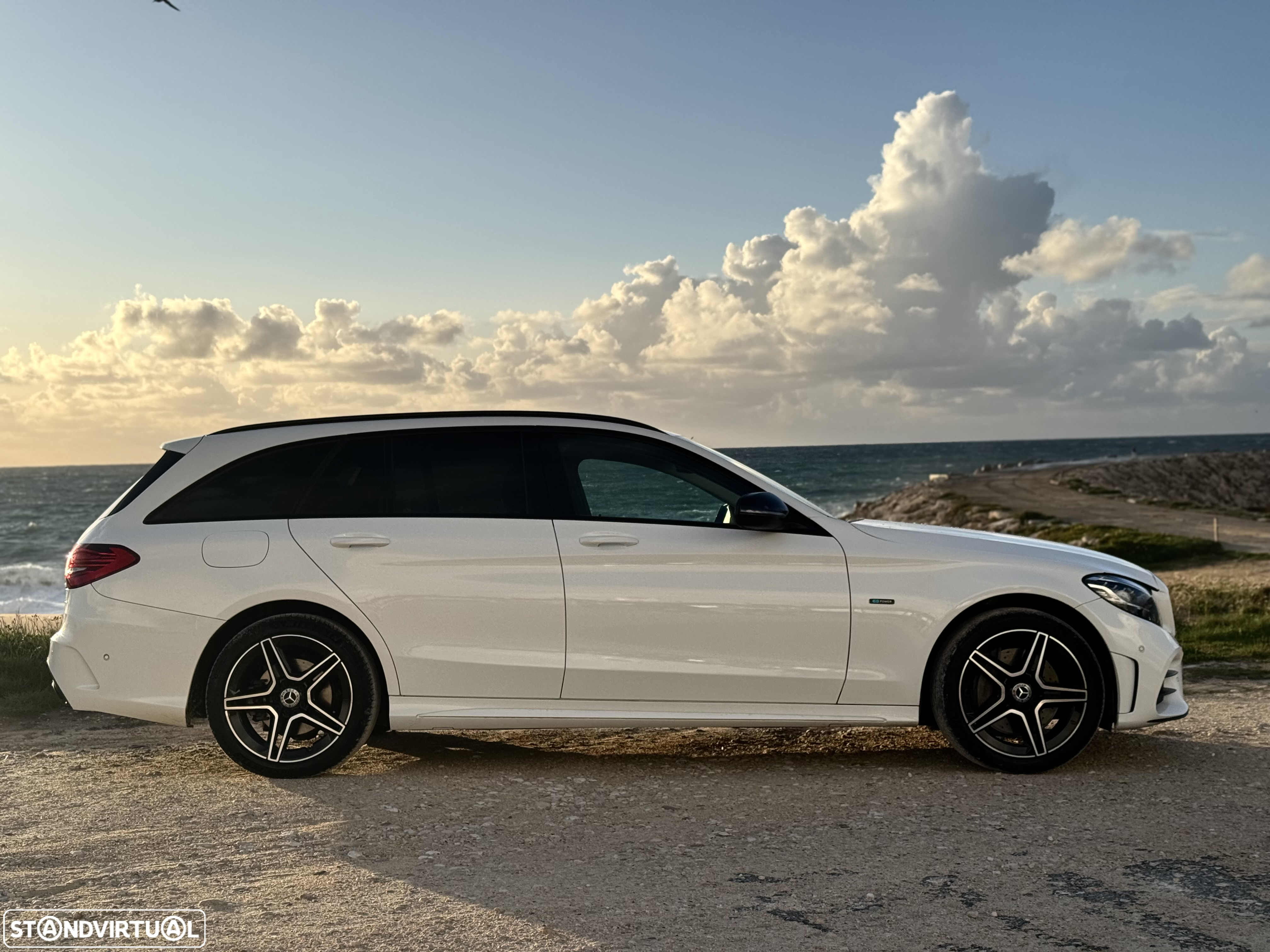 Mercedes-Benz C 300 e AMG Line - 3