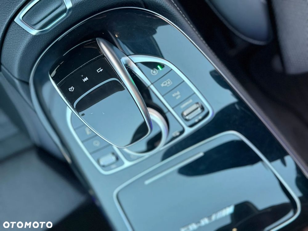 Mercedes-Benz Klasa E 220 d 4Matic 9G-TRONIC Avantgarde - 29