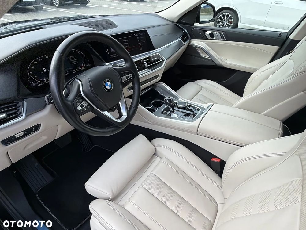 BMW X6 xDrive30d - 16