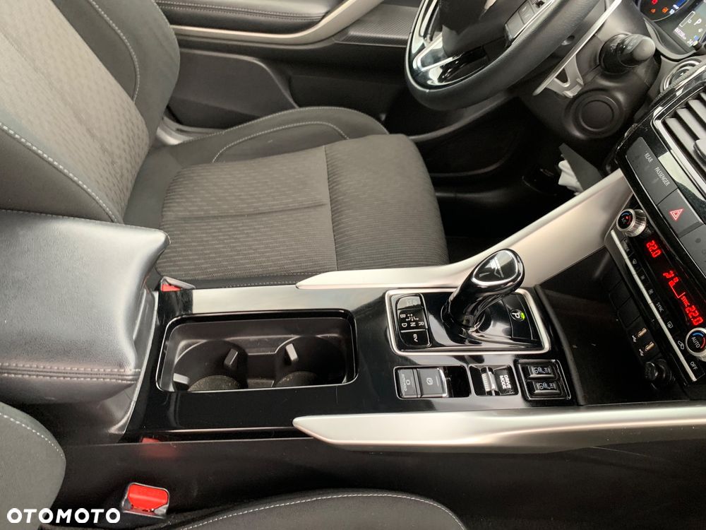 Mitsubishi Eclipse Cross - 17