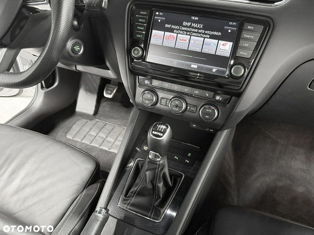 Skoda Octavia 2.0 TDI RS - 30