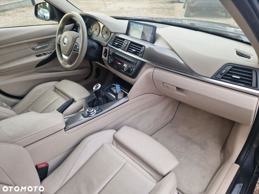 BMW Seria 3 - 21