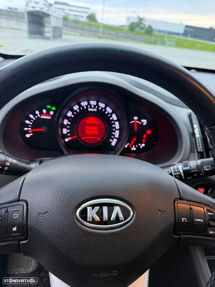 Kia Sportage 2.0 CRDI TX - 6